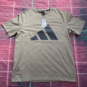 Adidas Men Large NEW tshirt
